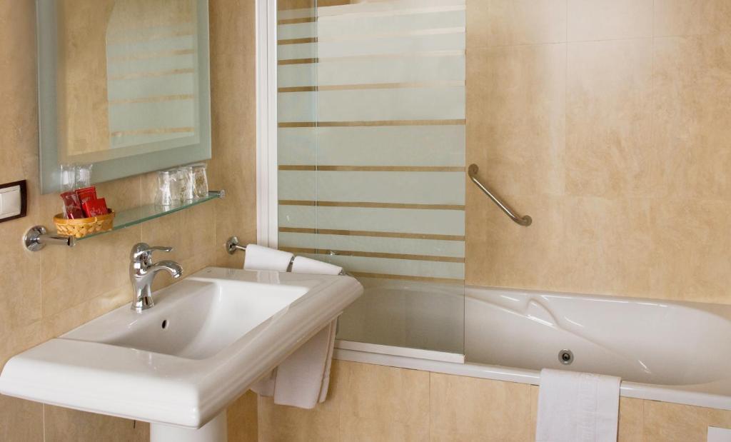 א גוארדה Hotel Gbc Celta מראה חיצוני תמונה
